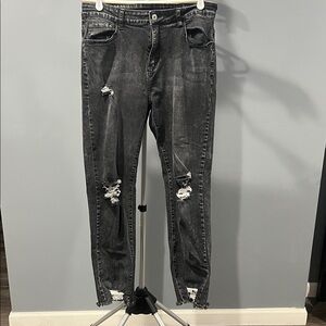 AMAZON Women's Black Ankle & Cropped Jeans